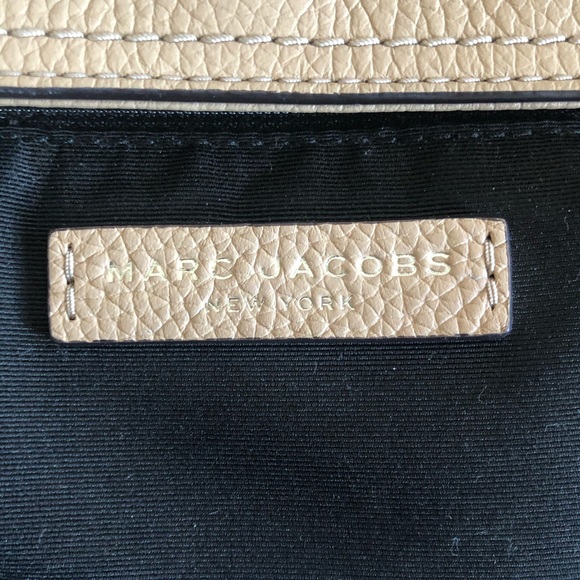 🤩HOST PICK🤩Like New Marc Jacobs Anchor Tote - Picture 11 of 16